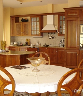 Кухня-столовая в классическом стиле. tododesign.in